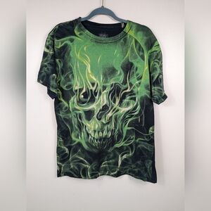 Social Media Big Logo Black and Green Flaming Skull Graphic Tee Size Large 42/44